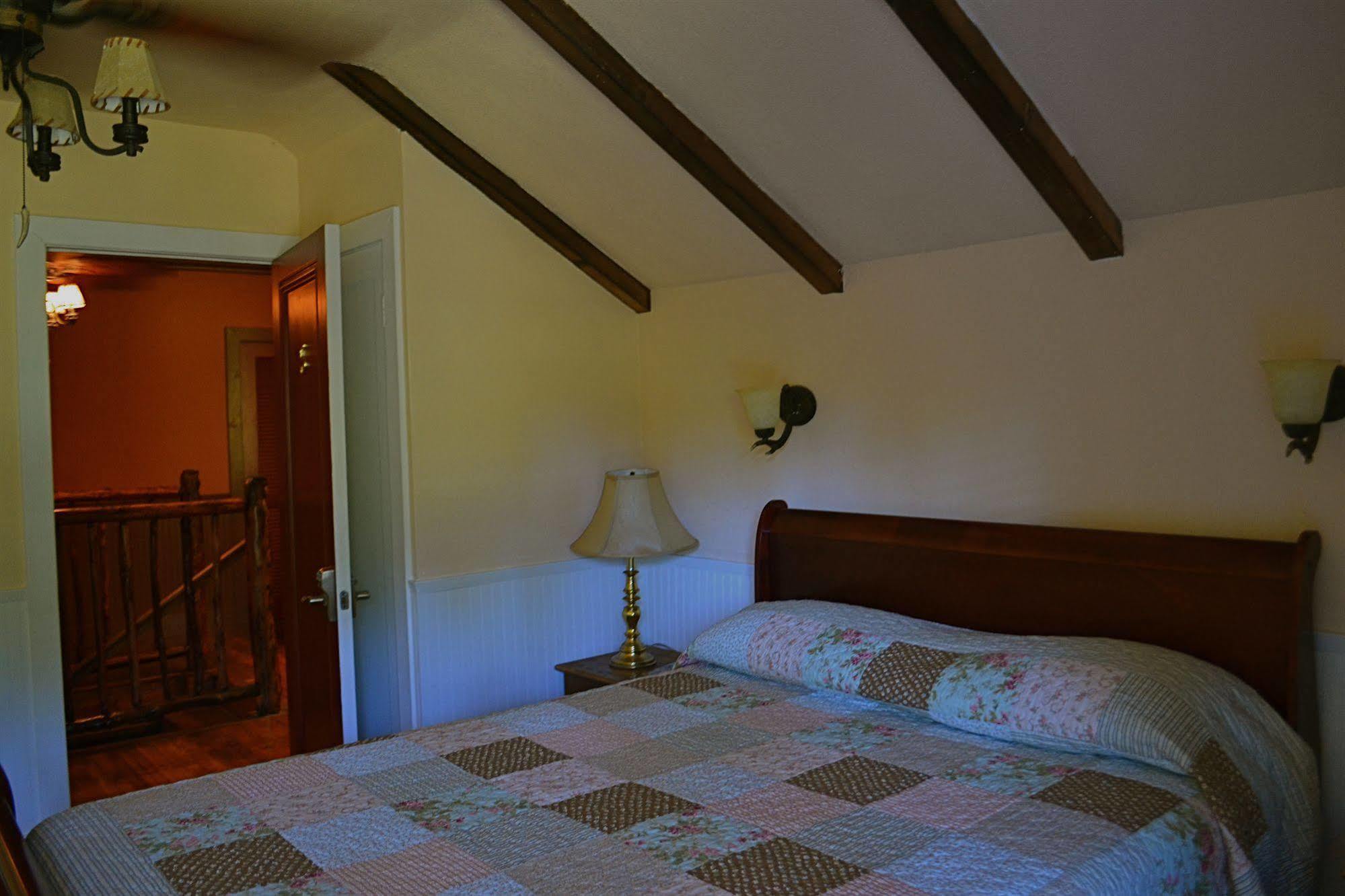 Guerneville Lodge Kültér fotó
