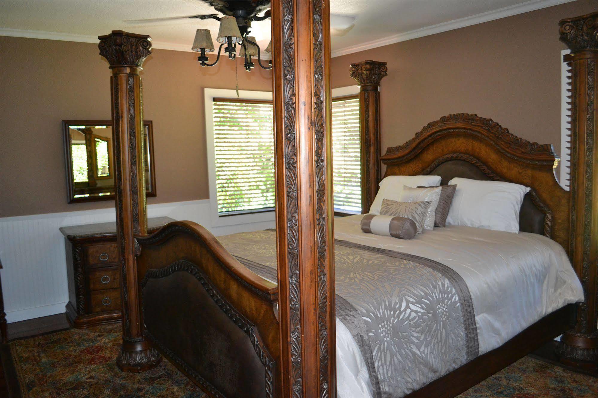 Guerneville Lodge Kültér fotó